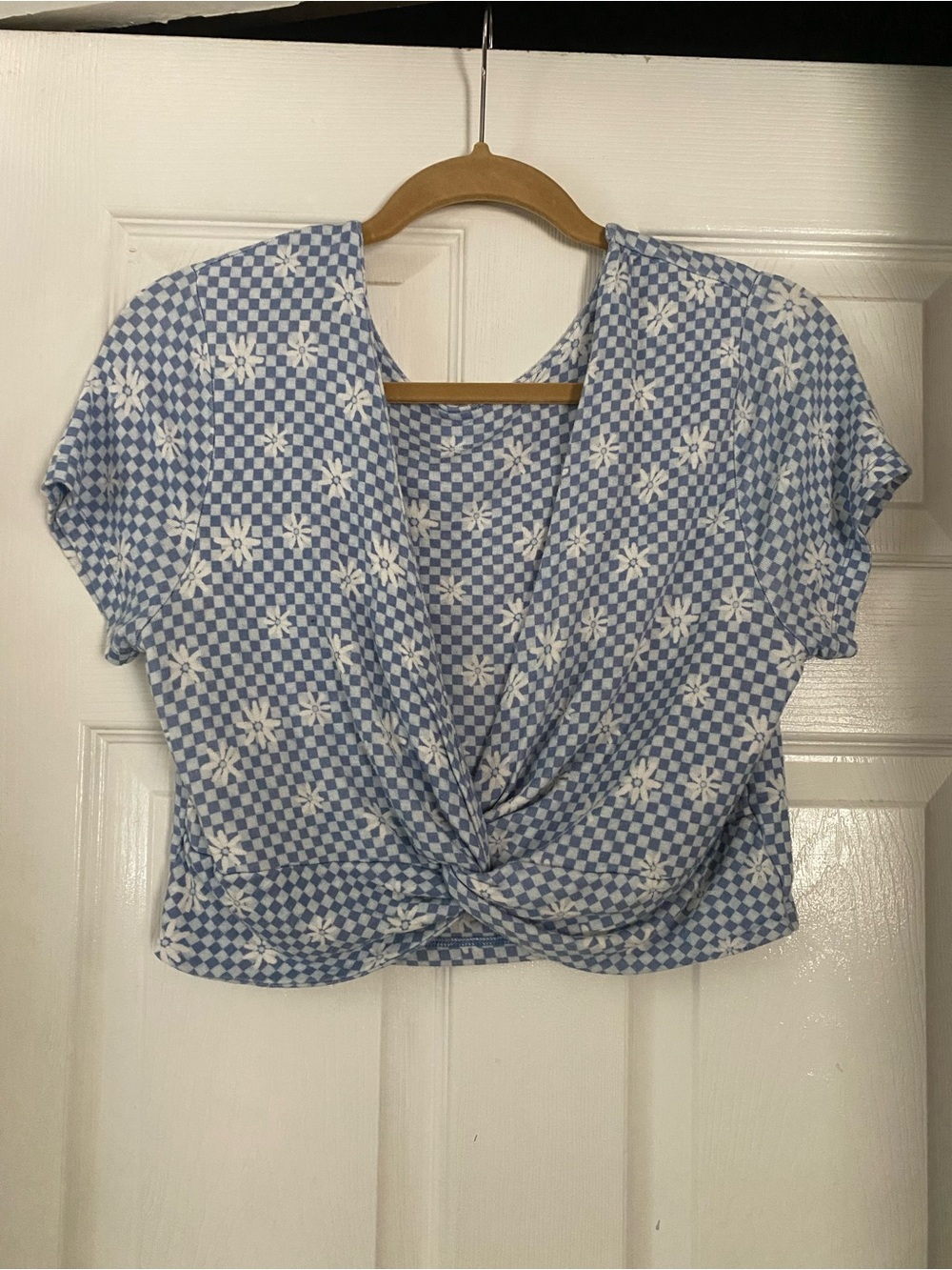 Women's Blue Floral Check Twist-Front Crop Top